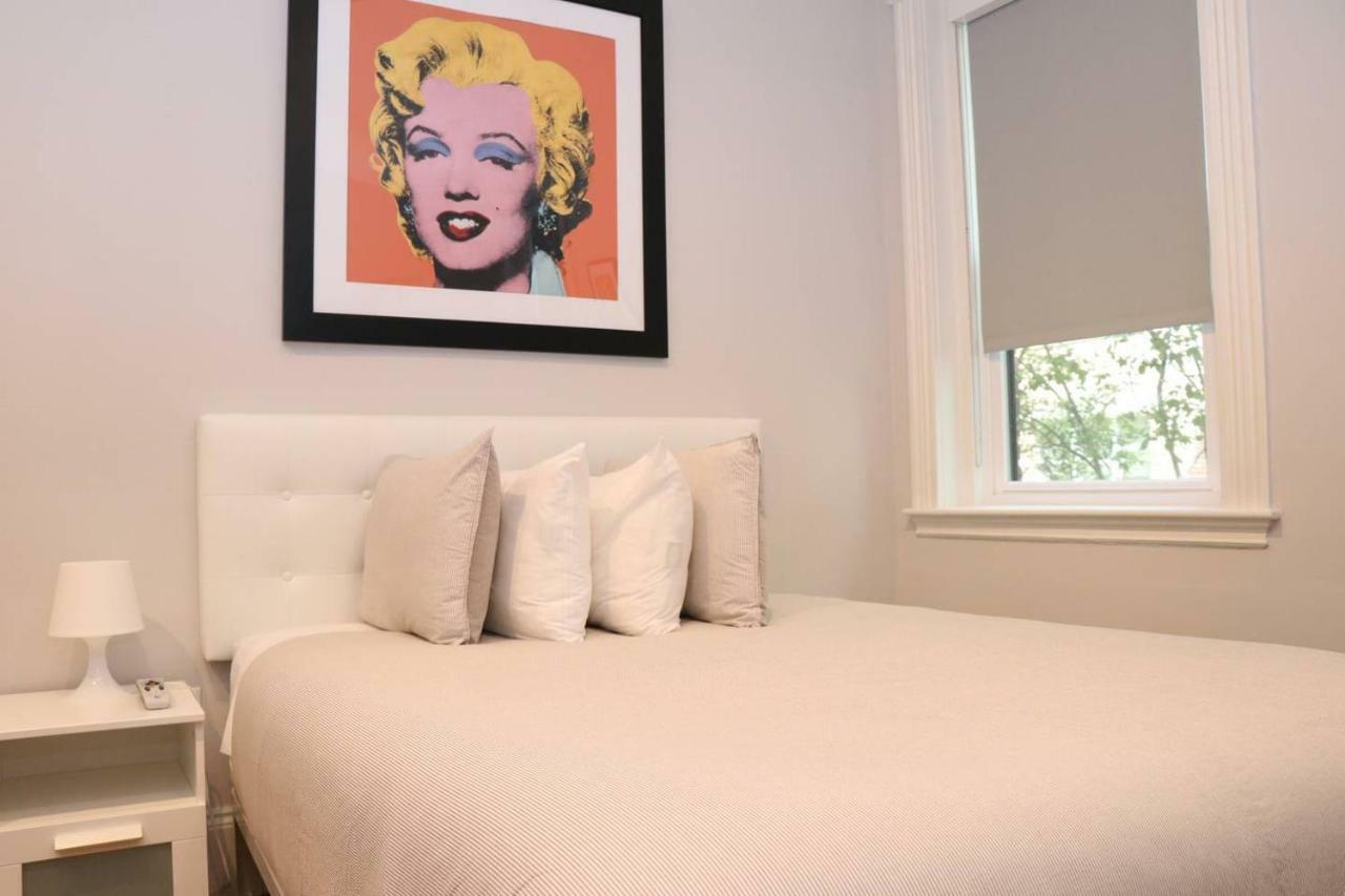 A Stylish Stay W/ A Queen Bed, Heated Floors.. #15 Brookline Extérieur photo